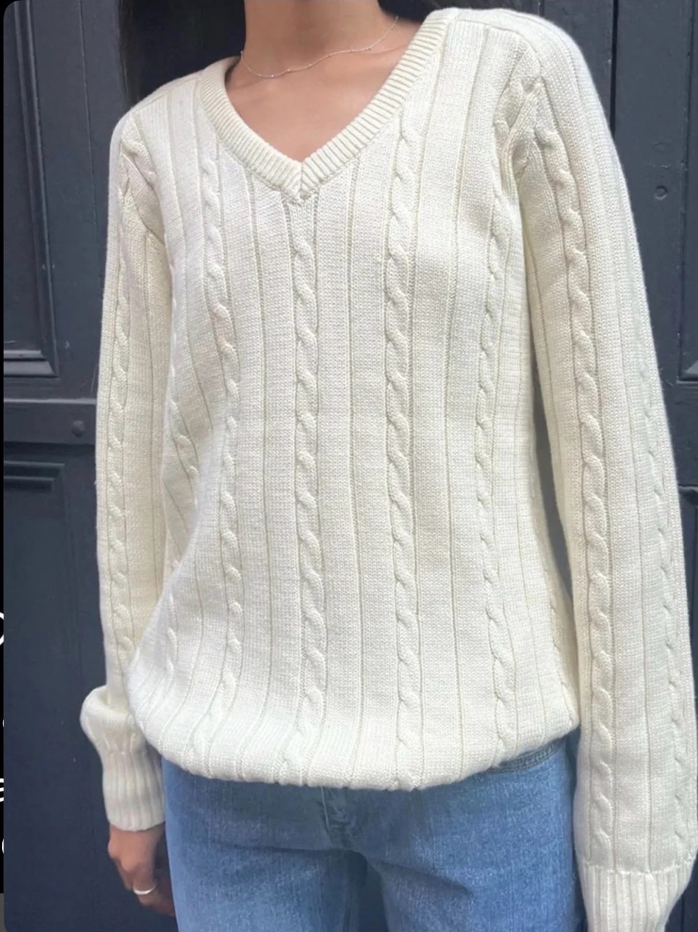Brandy Melville Ivory Ribbed V-Neck Sweater